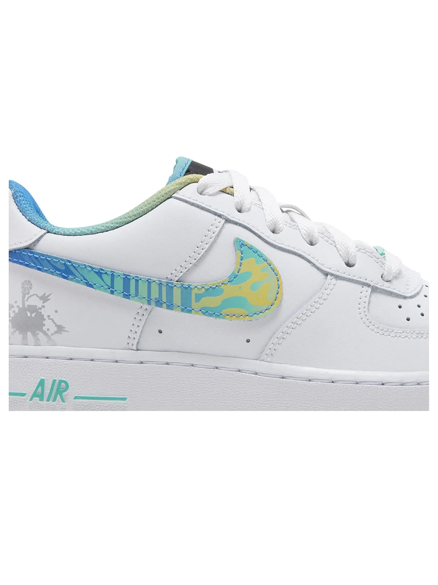 Кроссовки Nike Air Force 1 LV8 GS 'Unlock Your Space' — изображение 2 из 8, белый