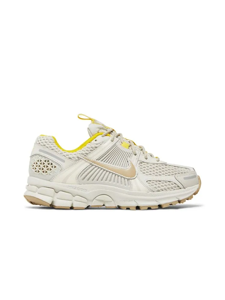 Кроссовки Wmns Air Zoom Vomero 5 'Light Bone' — изображение 1 из 8, костяной белый
