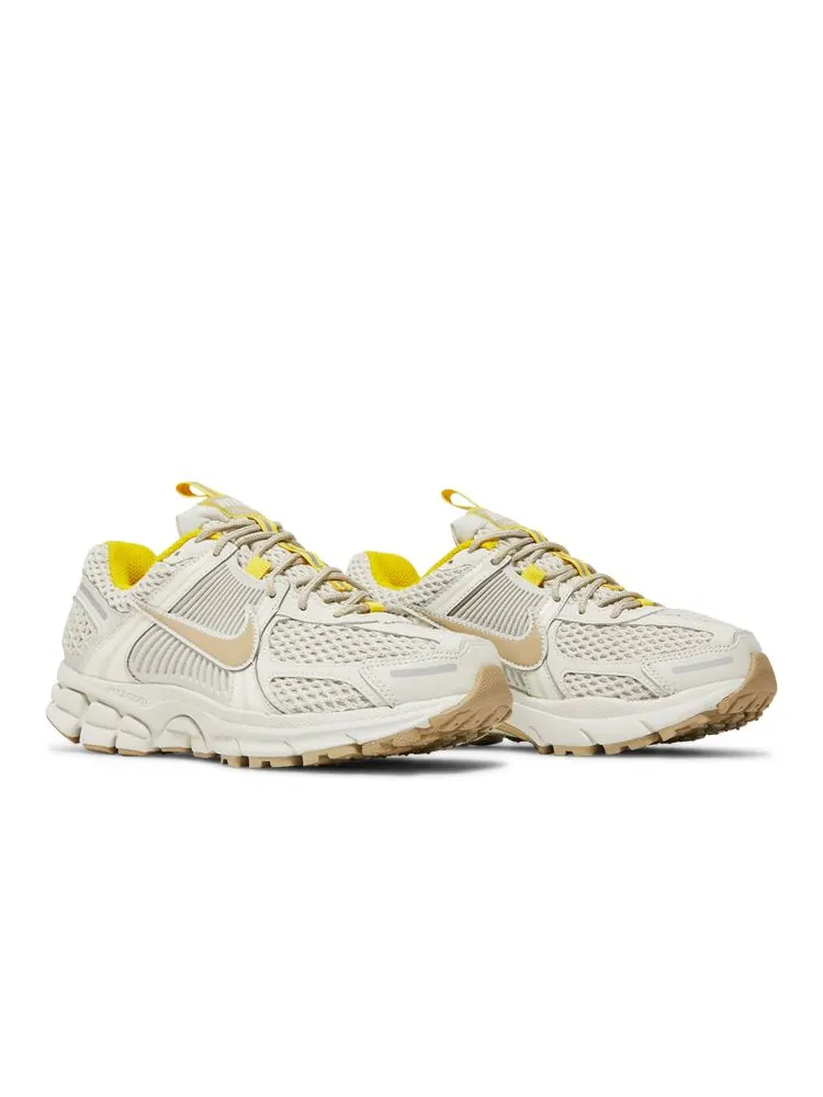 Кроссовки Wmns Air Zoom Vomero 5 'Light Bone' — изображение 8 из 8, костяной белый
