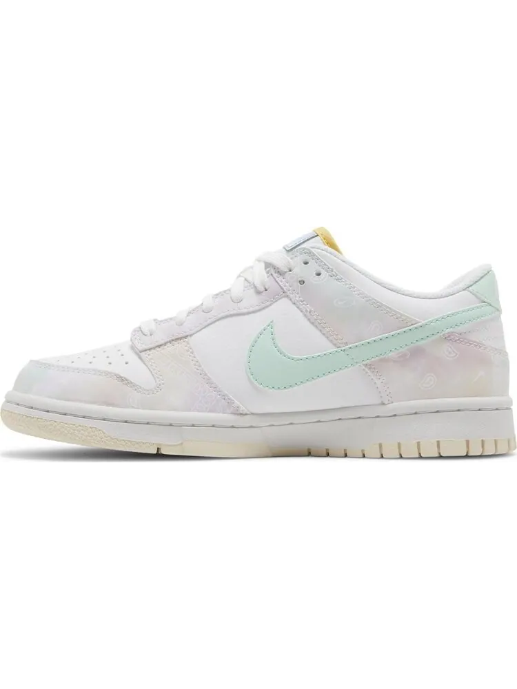 Кроссовки Dunk Low GS 'Pastel Paisley' — изображение 3 из 4, белый