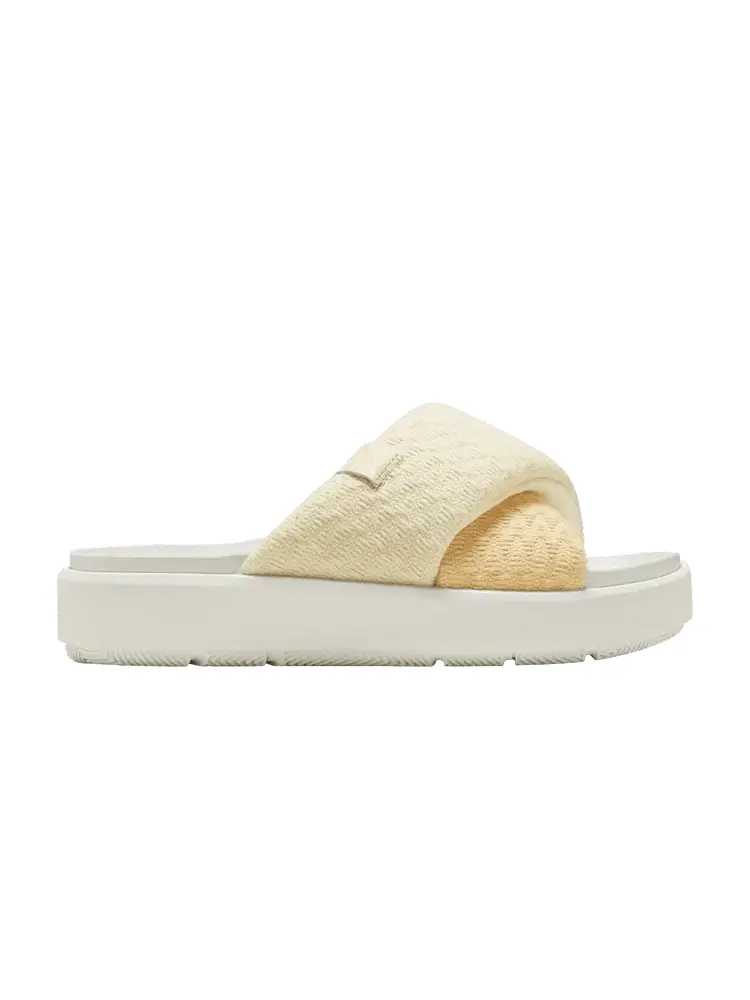 Кроссовки Air Jordan Wmns Jordan Sophia Slide Celestial Gold — изображение 1 из 1, золотистый