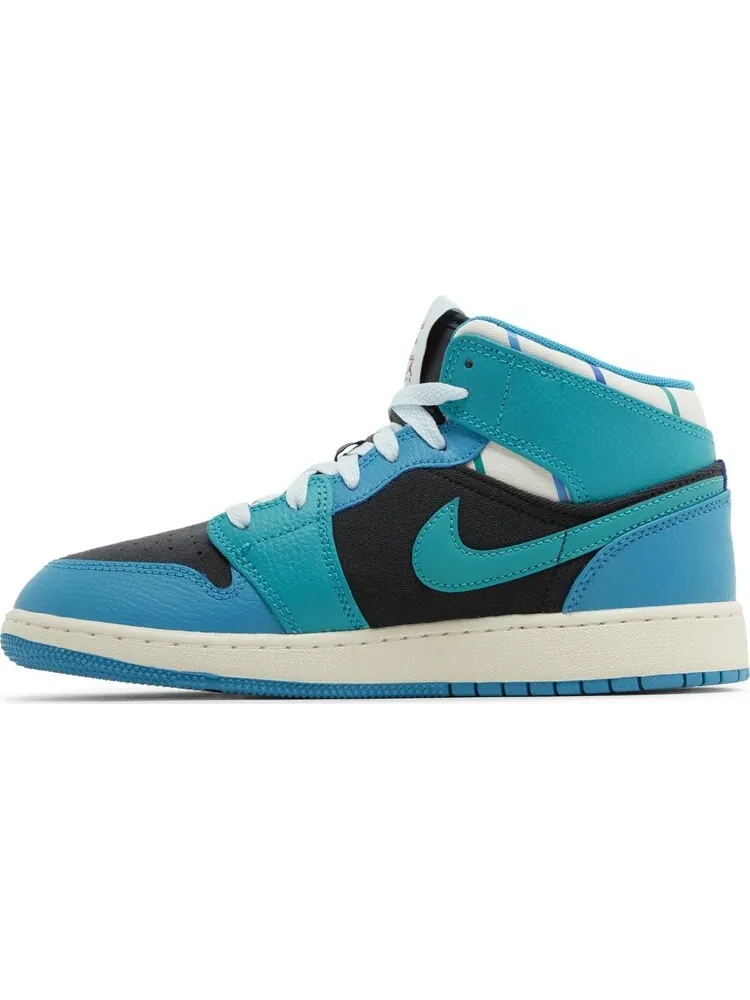 Кроссовки Air Jordan 1 Mid GS 'Inspired By The Greatest' — изображение 3 из 4, синий