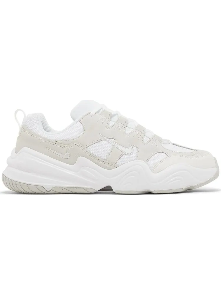 Кроссовки Nike Tech Hera 'Photon Dust White' — изображение 1 из 4, серый