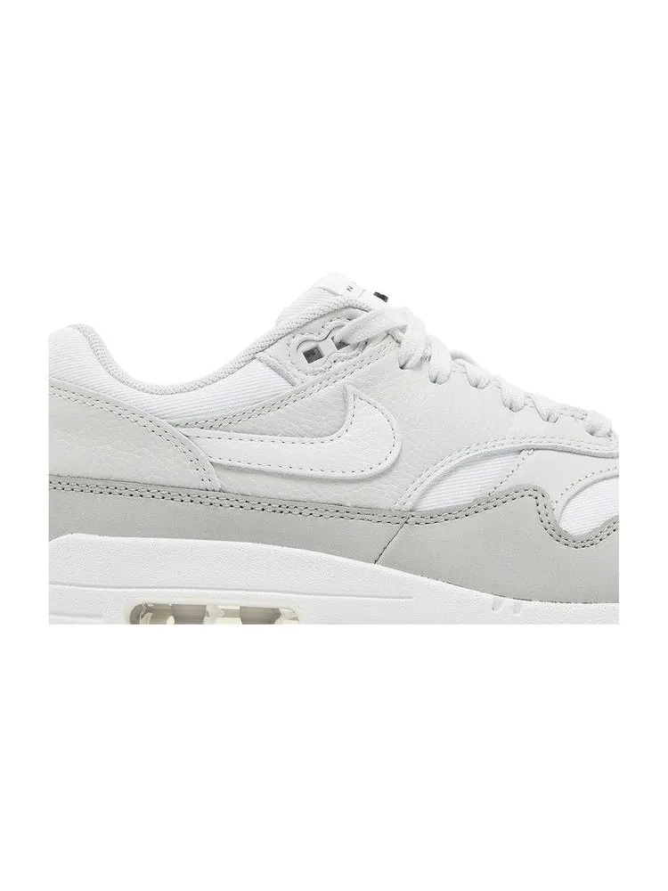 Кроссовки Nike Wmns Air Max 1 '87 LX 'Light Smoke Grey' — изображение 3 из 9