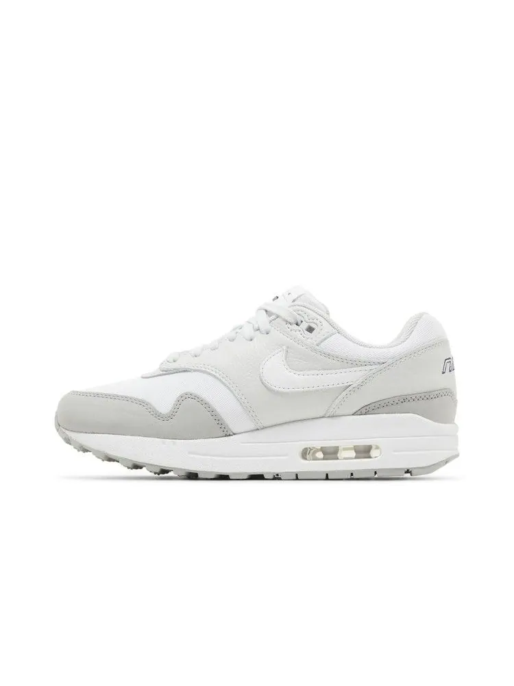 Кроссовки Nike Wmns Air Max 1 '87 LX 'Light Smoke Grey' — изображение 4 из 9