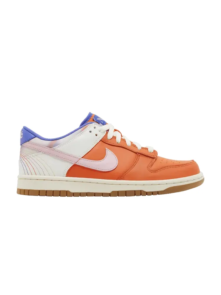 Кроссовки Nike Dunk Low SE GS 'Everything You Need' — изображение 1 из 9, оранжевый/розовый//синий
