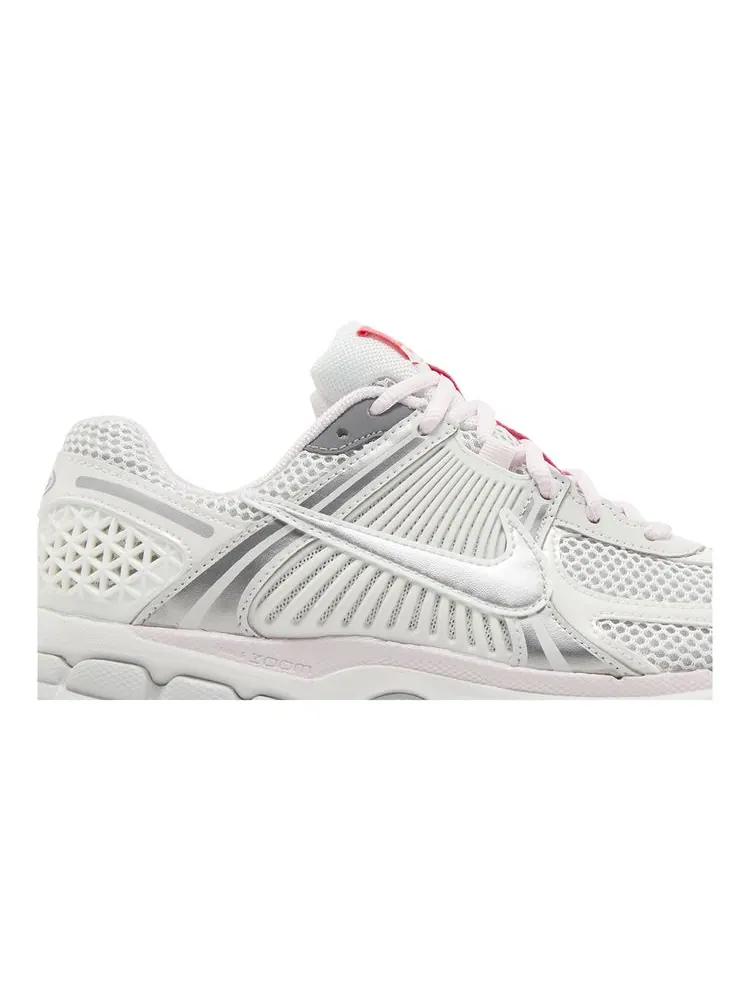 Кроссовки Wmns Air Zoom Vomero 5 '520 Pack - Pink Foam' — изображение 2 из 8, розовый