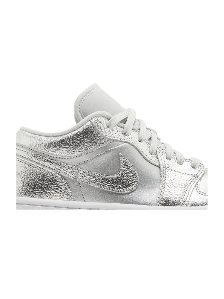 Кроссовки Wmns Air Jordan 1 Low SE — изображение 2 из 4, металлик серебристый