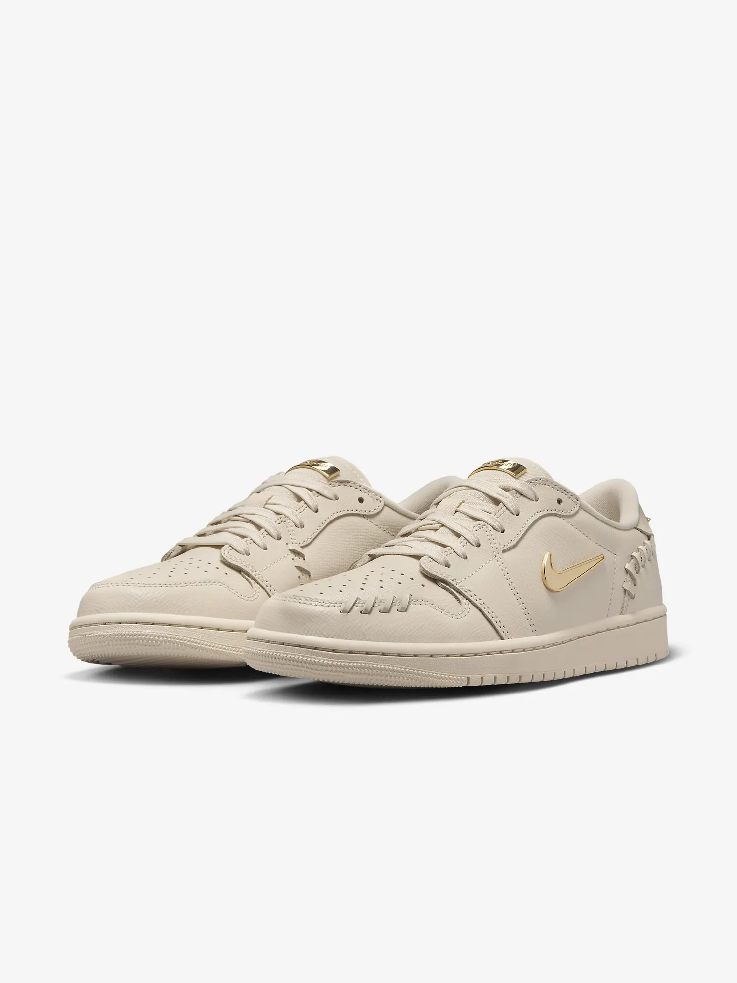 Женские кроссовки Nike Air Jordan 1 Low Method of Make — изображение 2 из 11, бежевый
