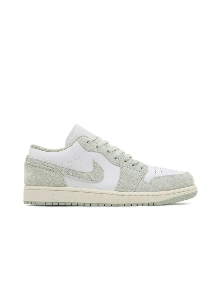 Кроссовки Air Jordan Air Jordan 1 Low SE 'Seafoam' — изображение 2 из 9, белый