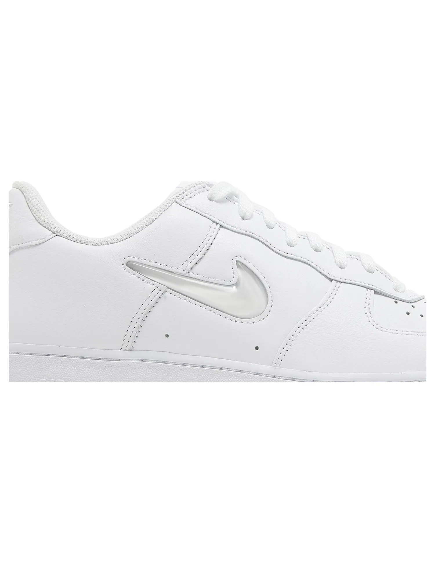 Кроссовки Nike Air Force 1 Jewel 'Color of the Month - Triple White' — изображение 2 из 7, белый