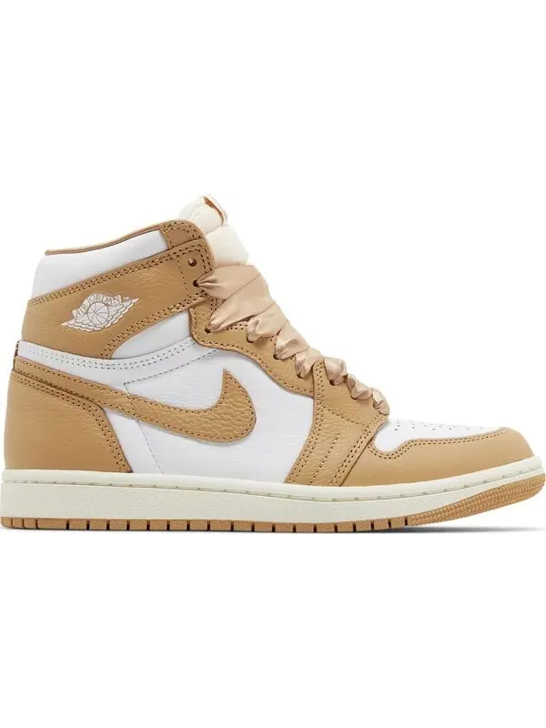 Кроссовки Wmns Air Jordan 1 Retro High OG, «Пралине» — изображение 1 из 6, белый/бежевый