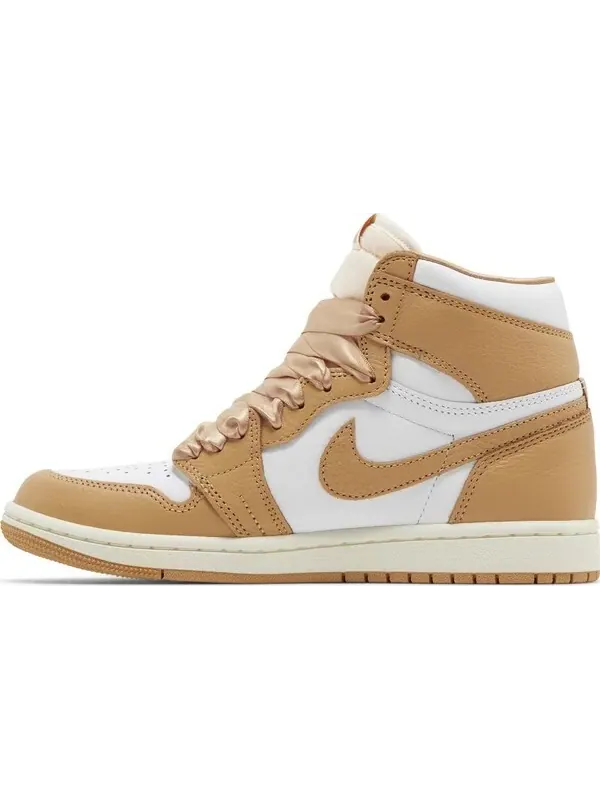 Кроссовки Wmns Air Jordan 1 Retro High OG, «Пралине» — изображение 5 из 6, белый/бежевый