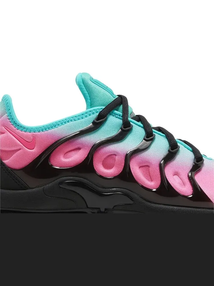 Кроссовки Wmns Air VaporMax Plus 'Miami Nights' — изображение 2 из 4, розовый