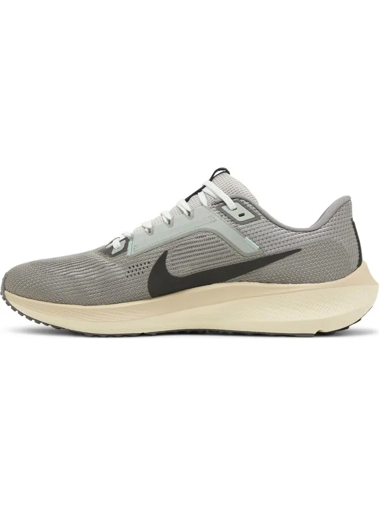Кроссовки Air Zoom Pegasus 40 Premium 'Light Iron Ore Flat Pewter' — изображение 3 из 4, серый