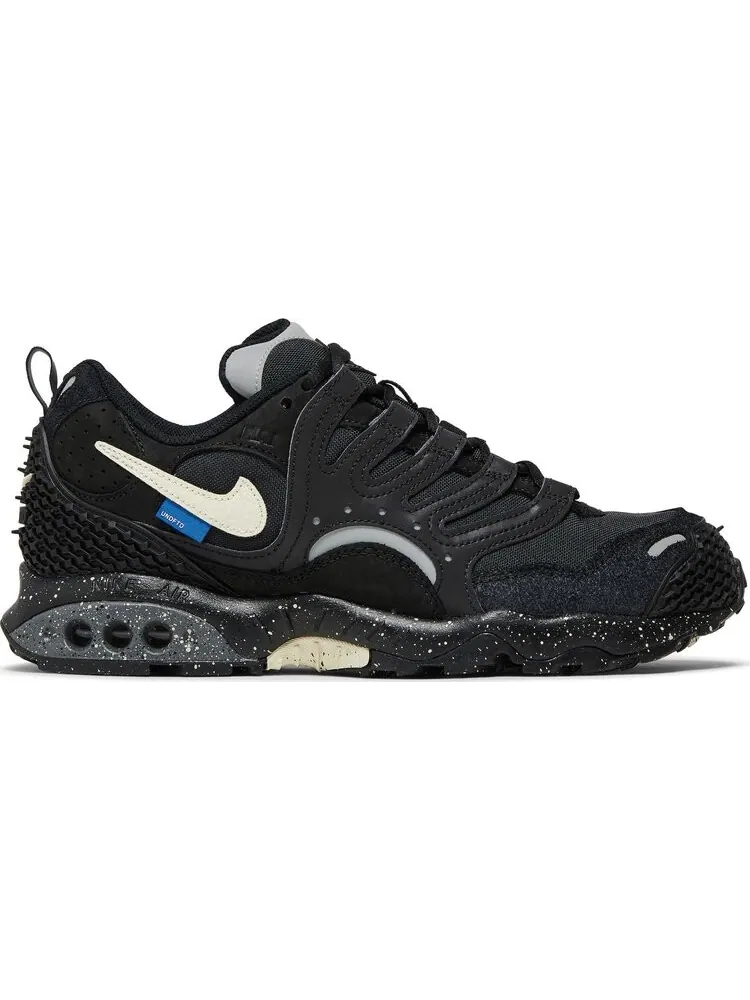 Кроссовки Undefeated x Air Terra Humara 'Black' — изображение 1 из 4, черный