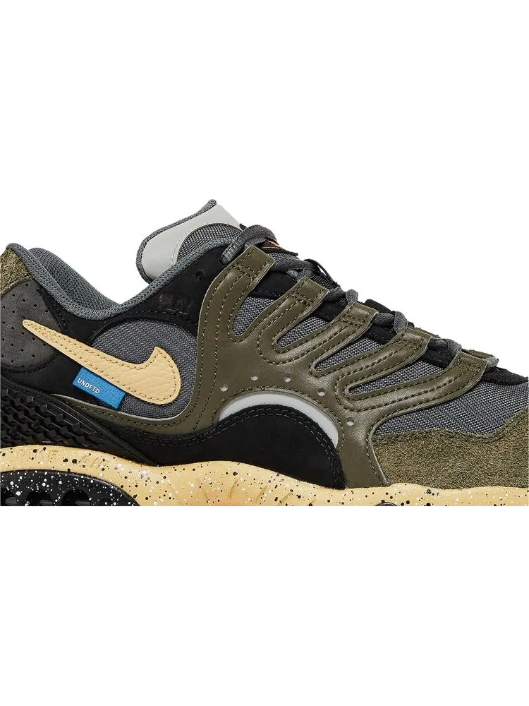 Кроссовки Undefeated x Air Terra Humara 'Cargo Khaki' — изображение 2 из 4, зеленый