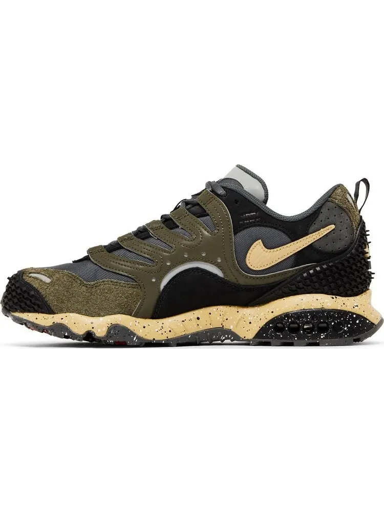 Кроссовки Undefeated x Air Terra Humara 'Cargo Khaki' — изображение 3 из 4, зеленый