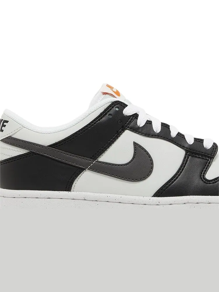 Кроссовки Dunk Low GS 'Black Bright Mandarin' — изображение 2 из 4, черный