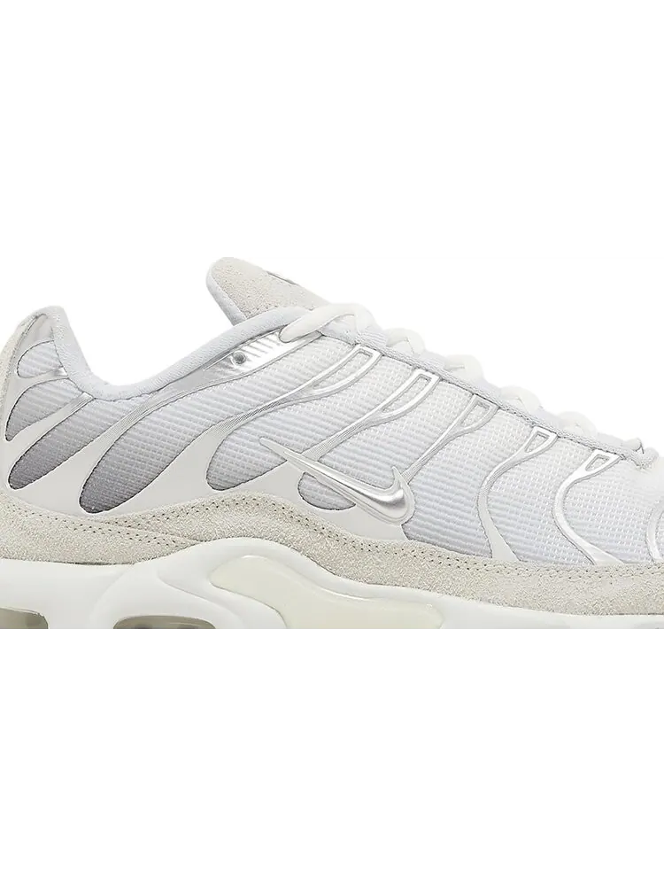 Кроссовки Air Max Plus 'Pure Platinum' — изображение 2 из 4, синий