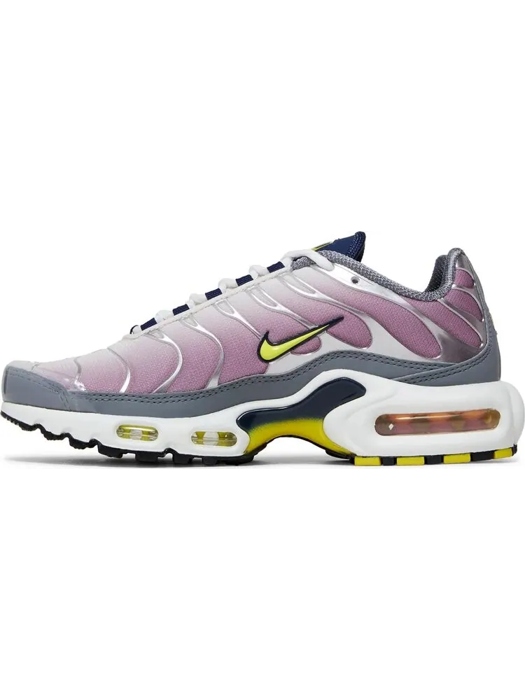 Кроссовки Wmns Air Max Plus 'Violet Dust High Voltage' — изображение 3 из 4, фиолетовый