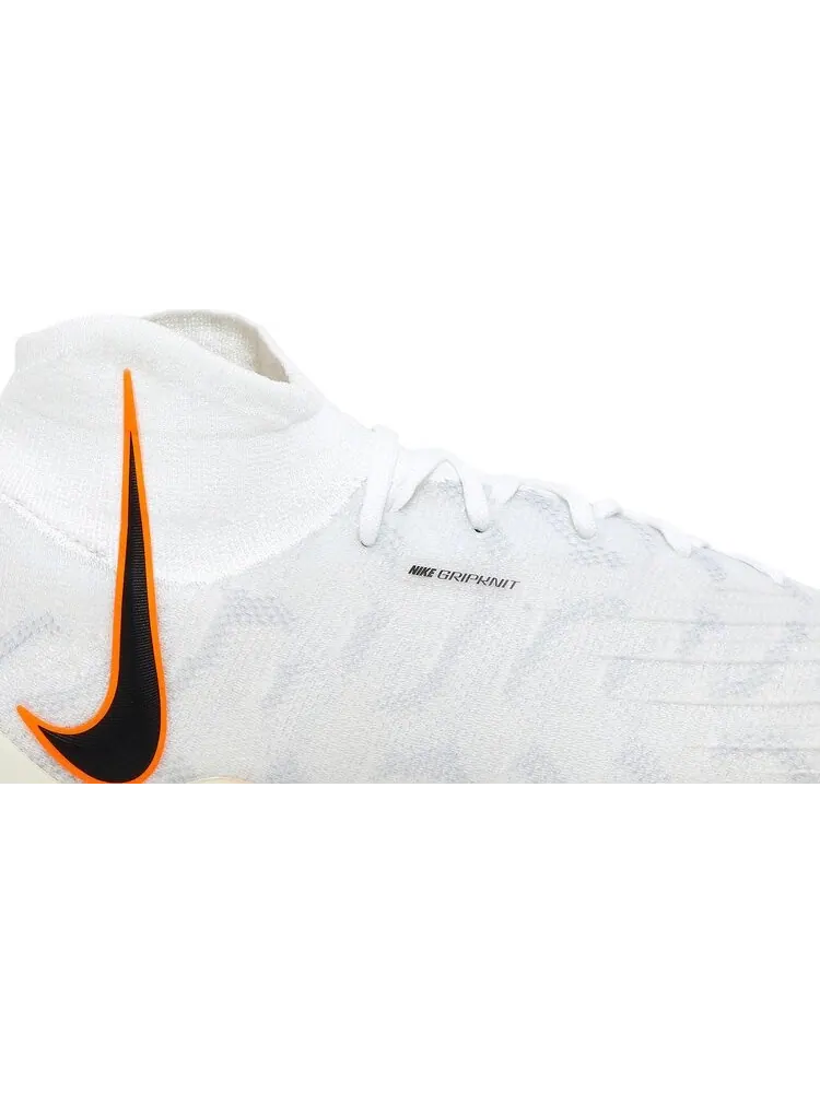 Кроссовки Wmns Phantom Luna Elite FG 'White Total Orange' — изображение 2 из 4, белый
