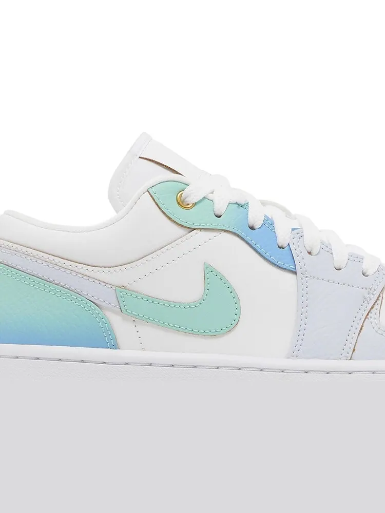 Кроссовки Wmns Air Jordan 1 Low SE 'Emerald Rise' — изображение 2 из 4, синий