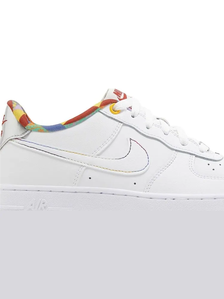 Кроссовки Air Force 1 Low GS 'Playful Print' — изображение 2 из 4, белый