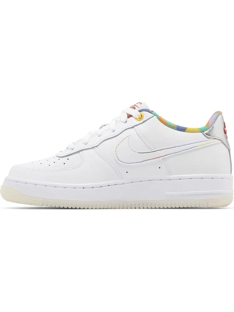 Кроссовки Air Force 1 Low GS 'Playful Print' — изображение 3 из 4, белый