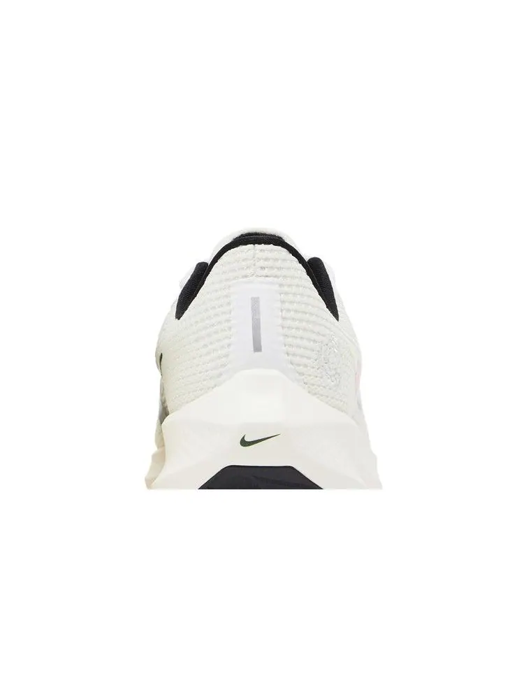 Кроссовки Nike Wmns Air Zoom Pegasus 40 'All Petals United' — изображение 8 из 9, белый/мульти