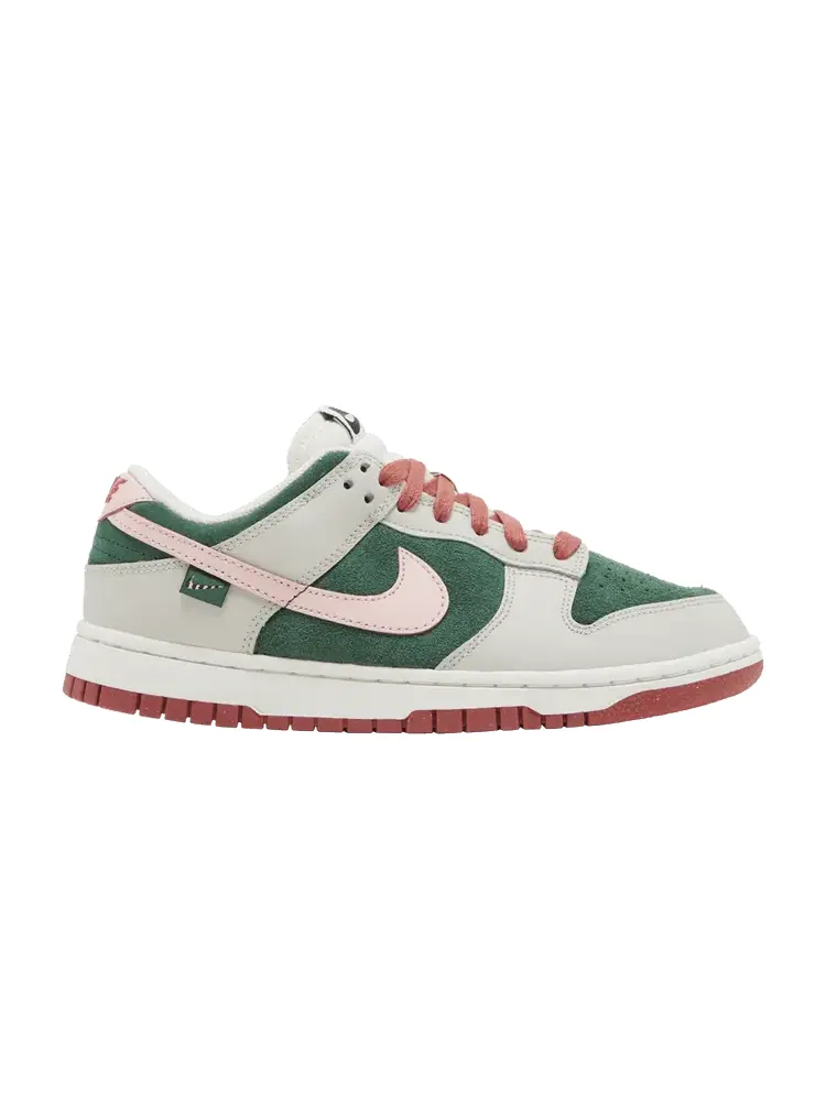 Кроссовки Nike Wmns Dunk Low SE 'All Petals United' — изображение 1 из 9, светлый//зеленый/розовый