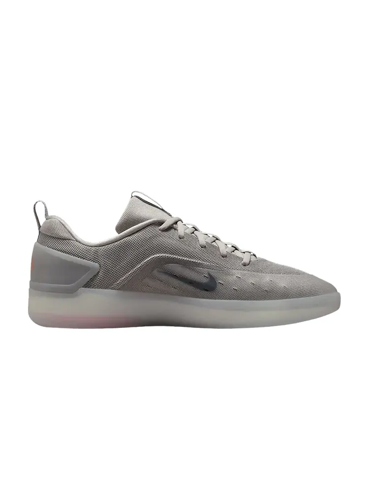 Кроссовки Nike Zoom Nyjah 4 SB 'College Grey' — изображение 1 из 1, серый