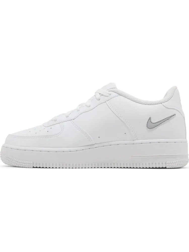 Кроссовки Air Force 1 GS 'Cut Out Swoosh - White Photon Dust' — изображение 3 из 4, белый