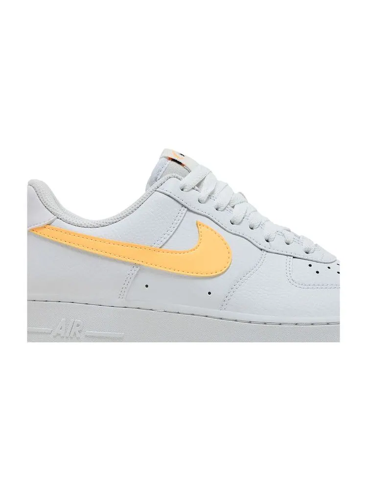 Кроссовки Nike Wmns Air Force 1 Low 'White Melon Tint' — изображение 3 из 9, белый//черный