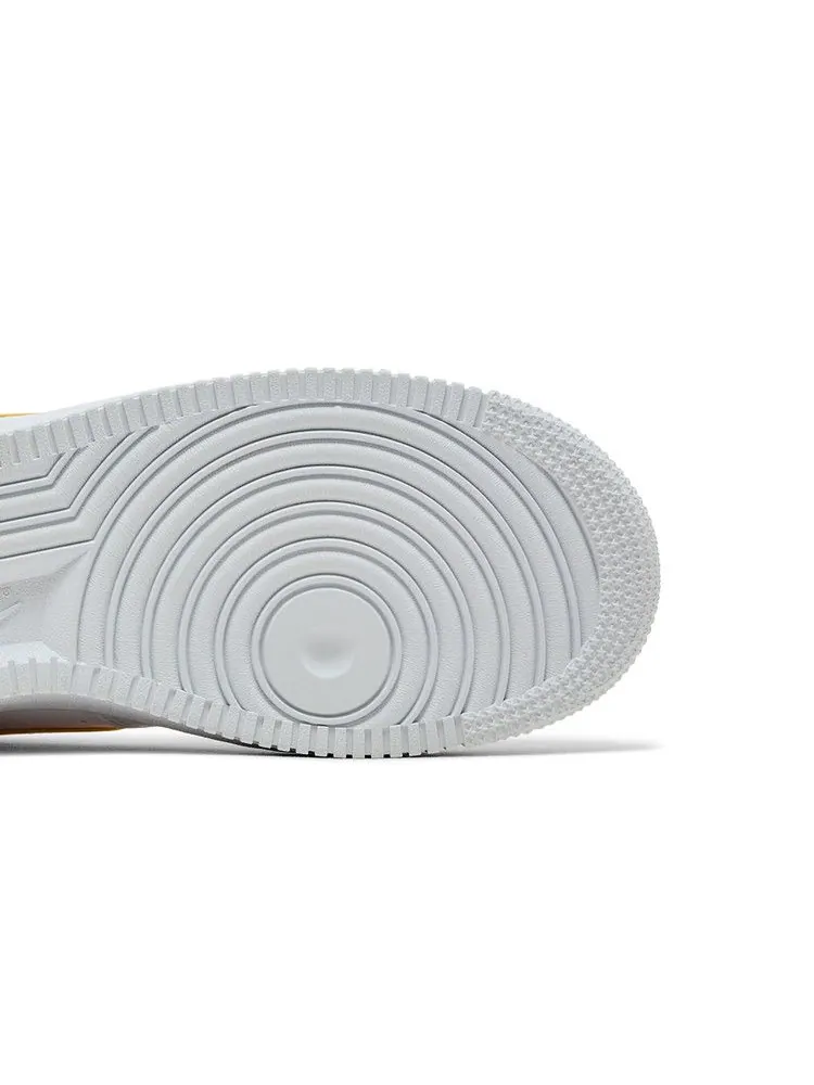 Кроссовки Nike Wmns Air Force 1 Low 'White Melon Tint' — изображение 6 из 9, белый//черный