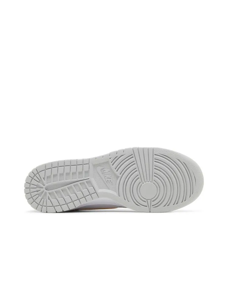 Кроссовки Nike Wmns Dunk High — изображение 4 из 8, платиновый