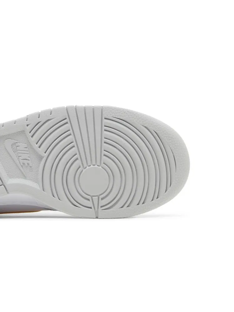 Кроссовки Nike Wmns Dunk High — изображение 5 из 8, платиновый
