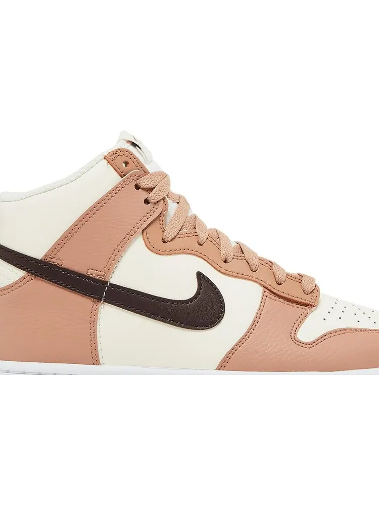 Кроссовки Wmns Dunk High 'Dusted Clay' — изображение 2 из 4, коричневый