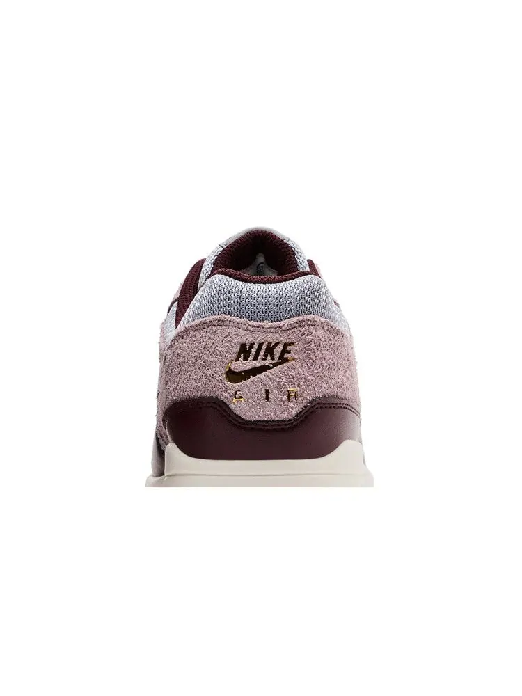 Кроссовки Nike Air Max 1 Essential Premium 'Burgundy Crush' — изображение 8 из 9, серый/серый//бордовый