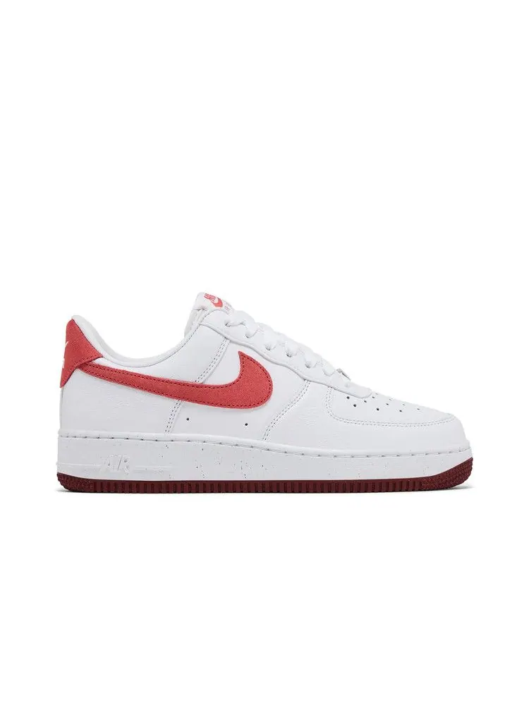 Кроссовки Nike Wmns Air Force 1 Low 'Valentine's Day 2024' — изображение 2 из 9, белый/красный/красный