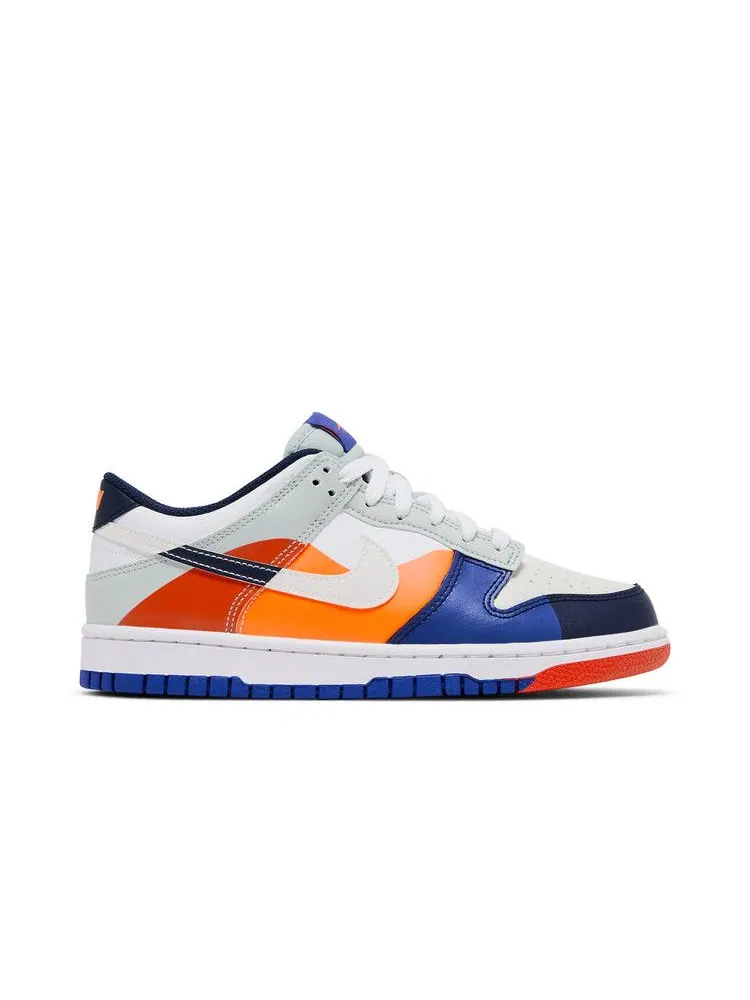 Кроссовки Nike Dunk Low GS 'Upside Down' — изображение 2 из 9