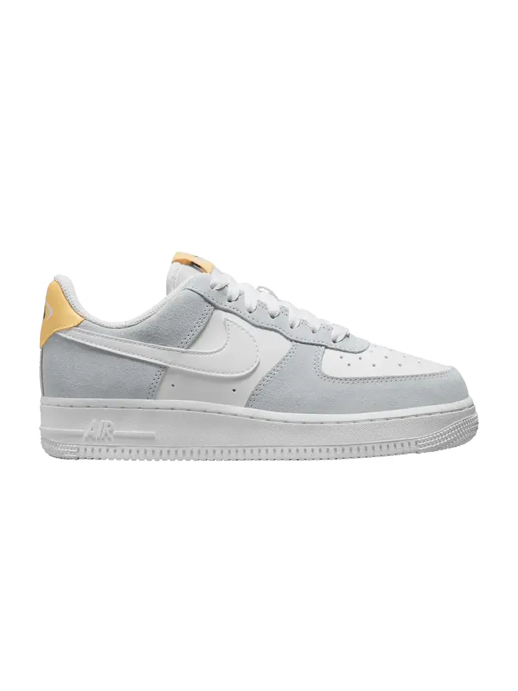 Кроссовки Nike Wmns Air Force 1 '07 'Pure Platinum Melon Tint' — изображение 1 из 1, платиновый/белый//черный