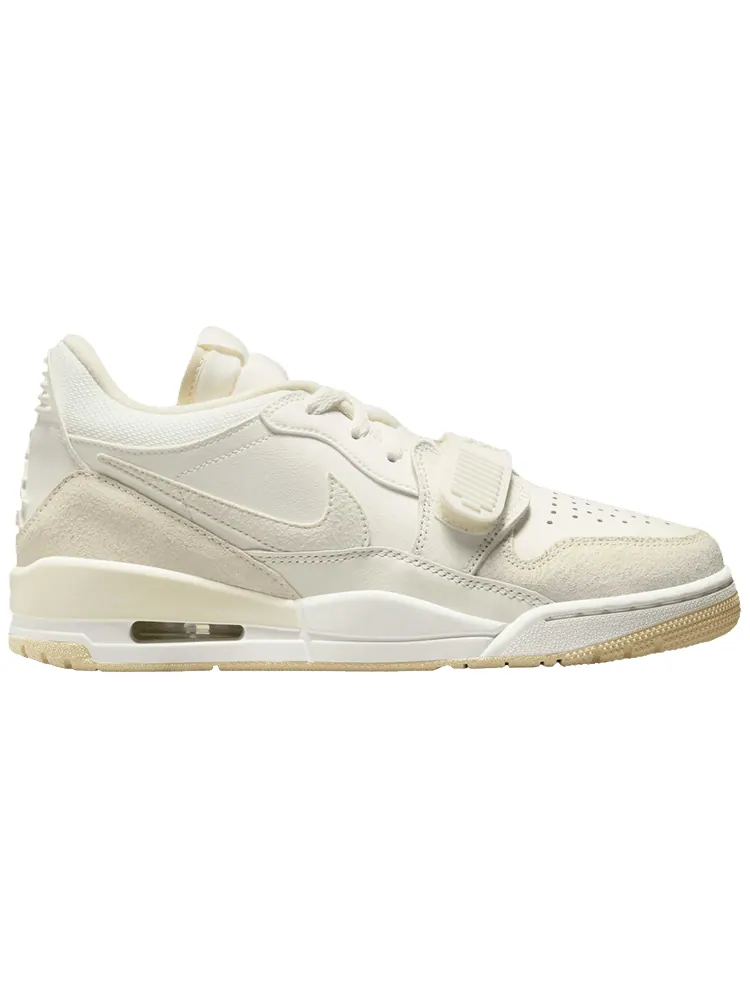 Кроссовки Air Jordan Wmns Jordan Legacy 312 Low 'Coconut Milk' — изображение 1 из 1, кокосовое молоко