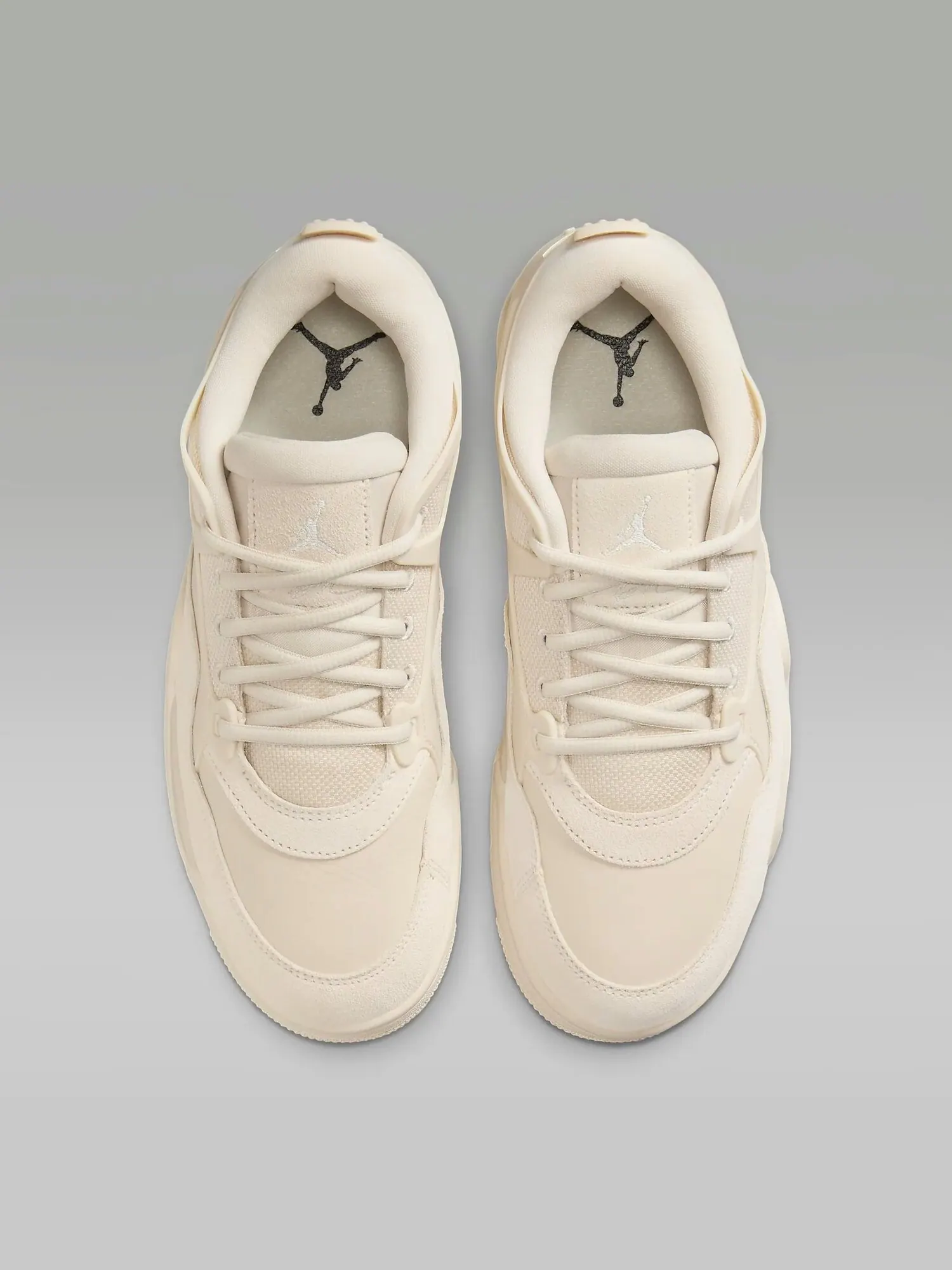 Женские кроссовки Air Jordan 4RM бежевые — изображение 3 из 8, бежевый