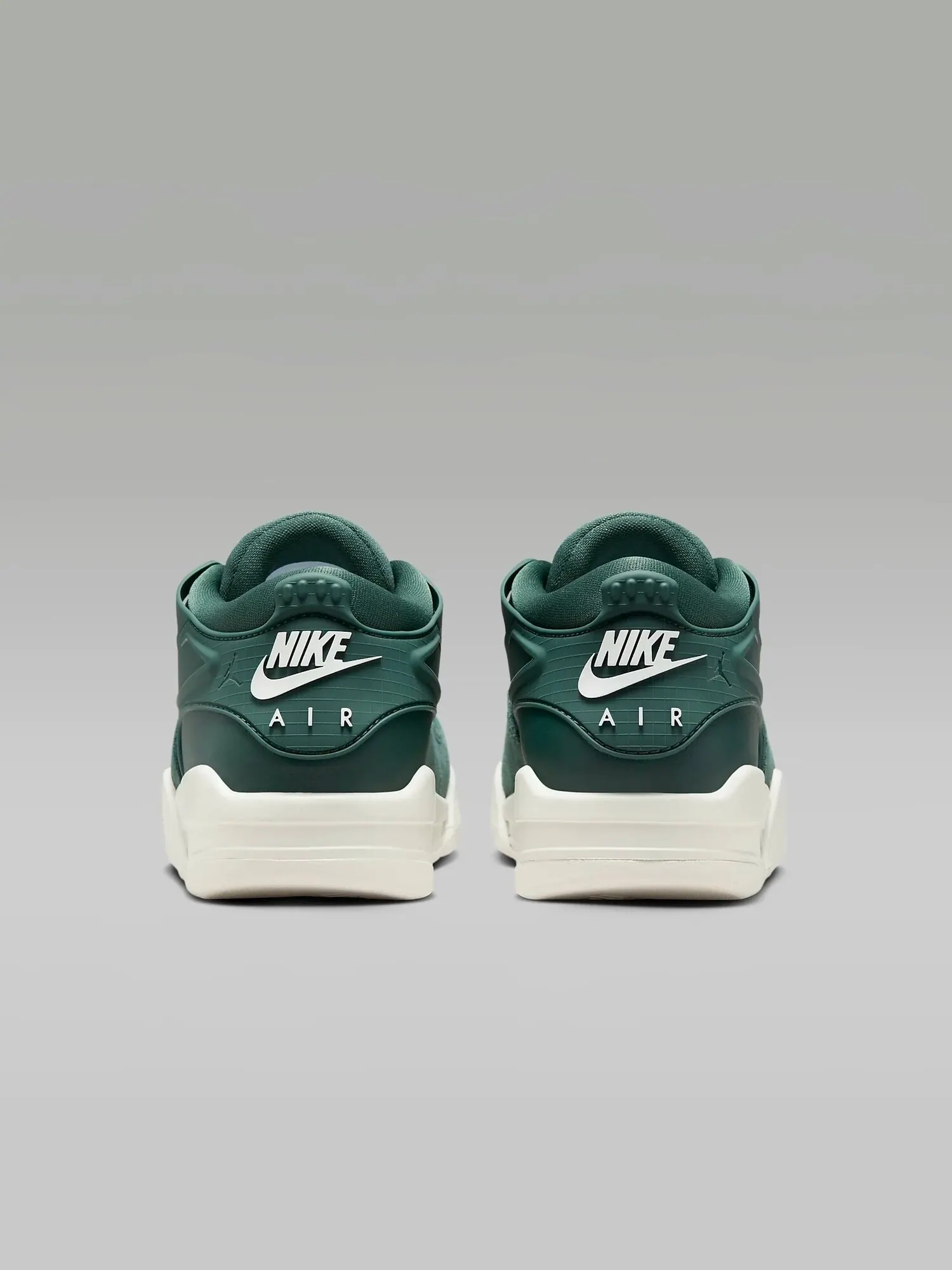 Кроссовки женские Air Jordan 4RM — изображение 5 из 9, зеленый