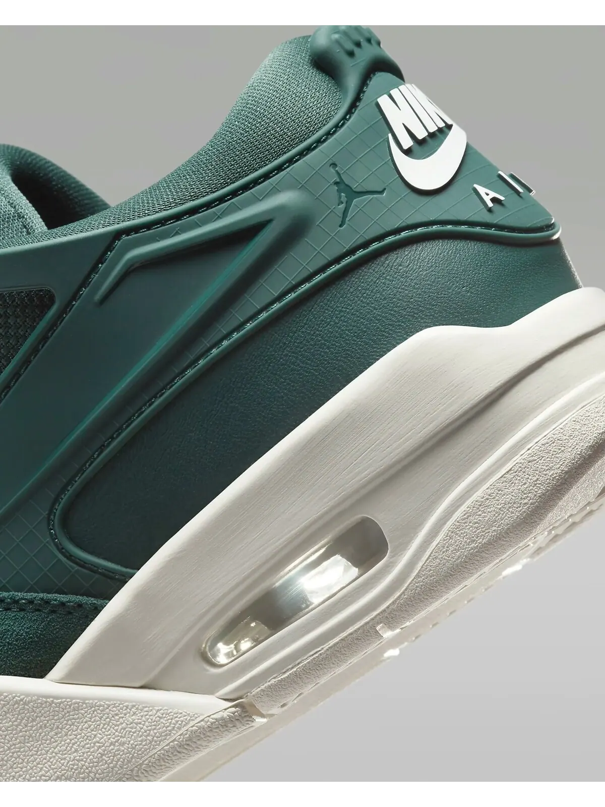 Кроссовки женские Air Jordan 4RM — изображение 8 из 9, зеленый