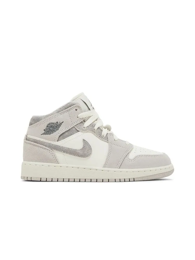 Кроссовки Air Jordan 1 Mid SE GS Neutral Grey Sail — изображение 1 из 6, серый