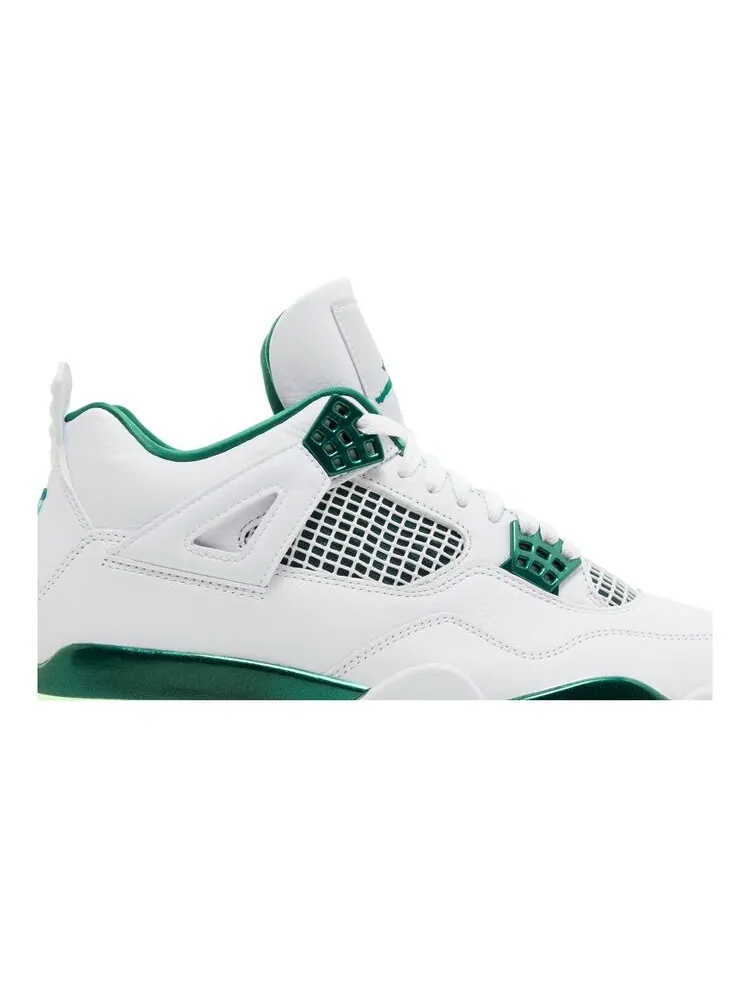Кроссовки Air Jordan 4 Retro — изображение 2 из 4, белый