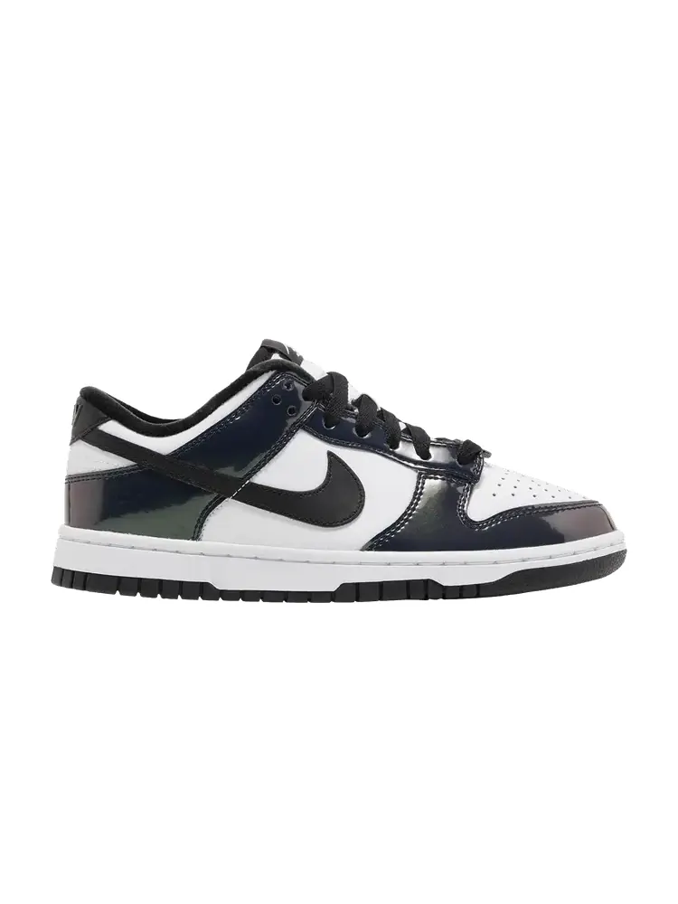 Кроссовки Nike Wmns Dunk Low SE 'Just Do It - Iridescent' — изображение 1 из 9