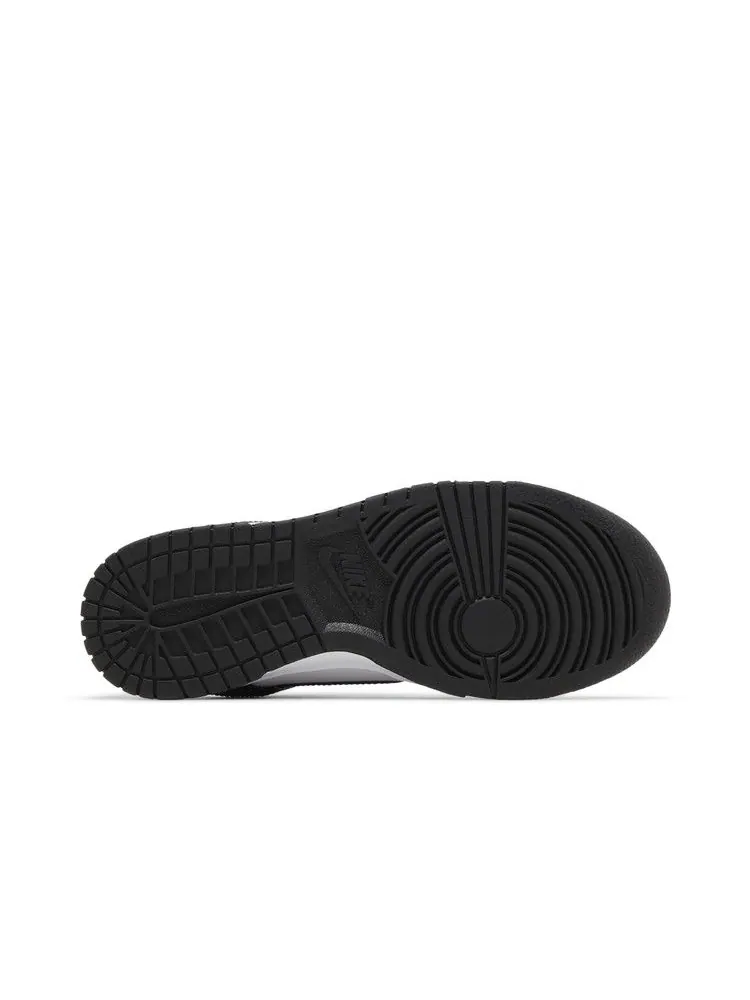 Кроссовки Nike Wmns Dunk Low SE 'Just Do It - Iridescent' — изображение 5 из 9